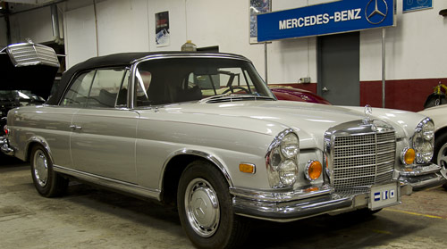 Mercedes-Benz 280SE cabriolet service and restoration