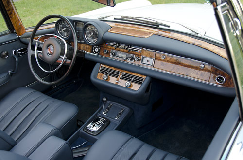 Mercedes-Benz 280SE Cabriolet interior restoration.