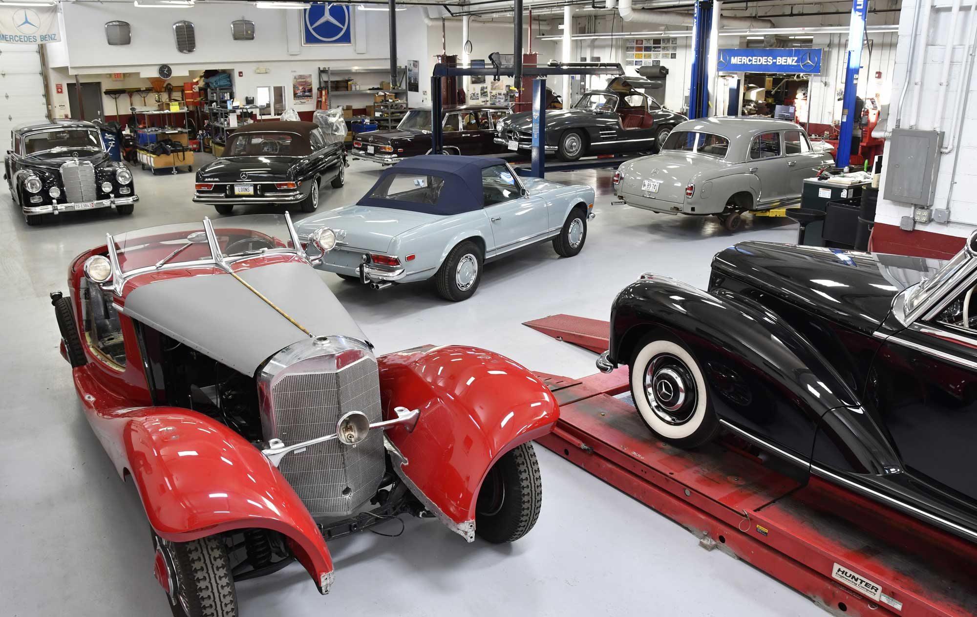 Oldtimer Restoration Mercedes-Benz Specialists shop